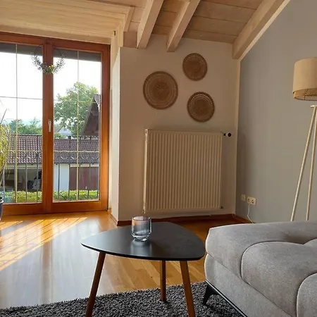 Eigene Mit Bergblick Apartment Freilassing