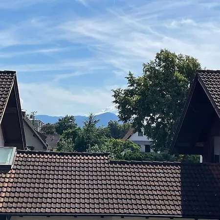 Eigene Mit Bergblick *